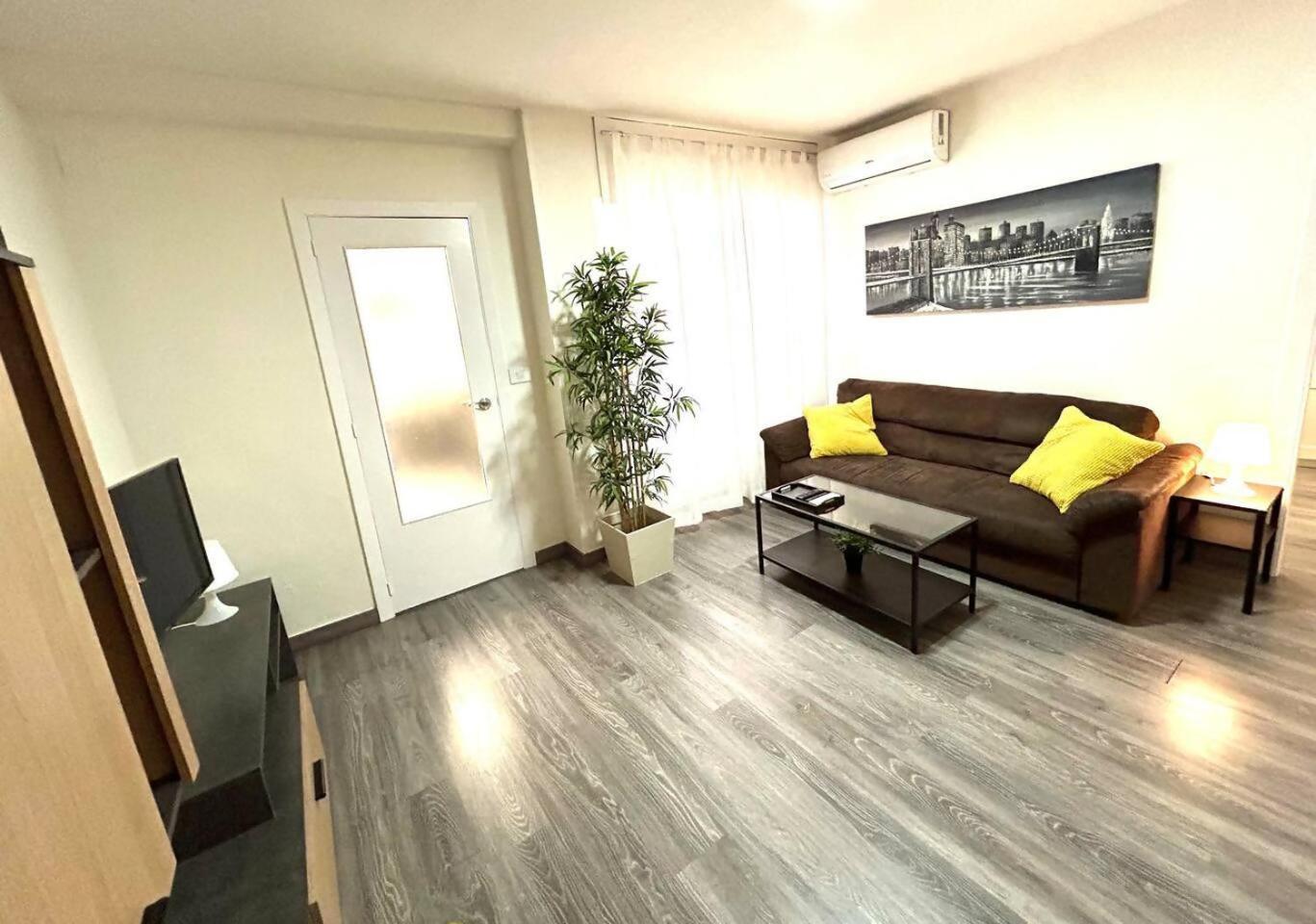 Plaza Circular Mas Que Apartamentos Murcia Ngoại thất bức ảnh